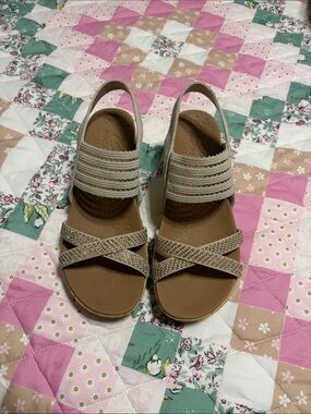 Sketchers Women’s Tan Crisscross Slingback Sandals